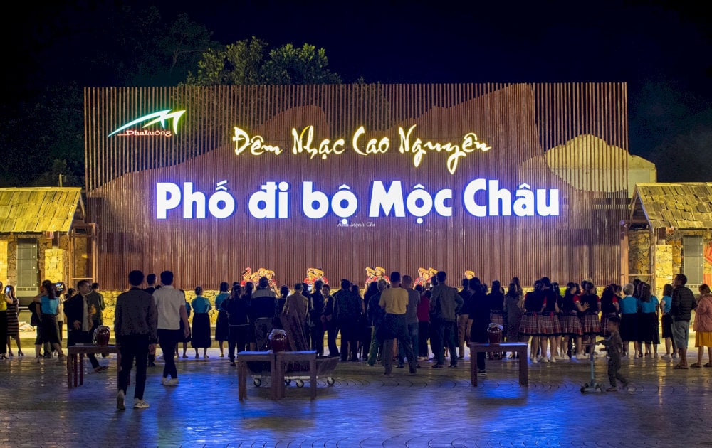 Trái tim đêm của cao nguyên Mộc Châu